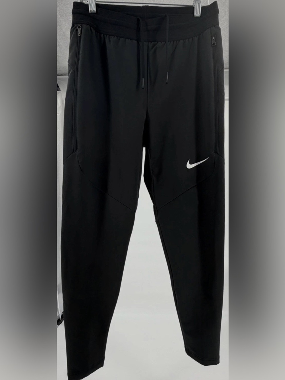Nike Men's S Black Tapered Training Pants Zip Pockets Stretch Standard Fit